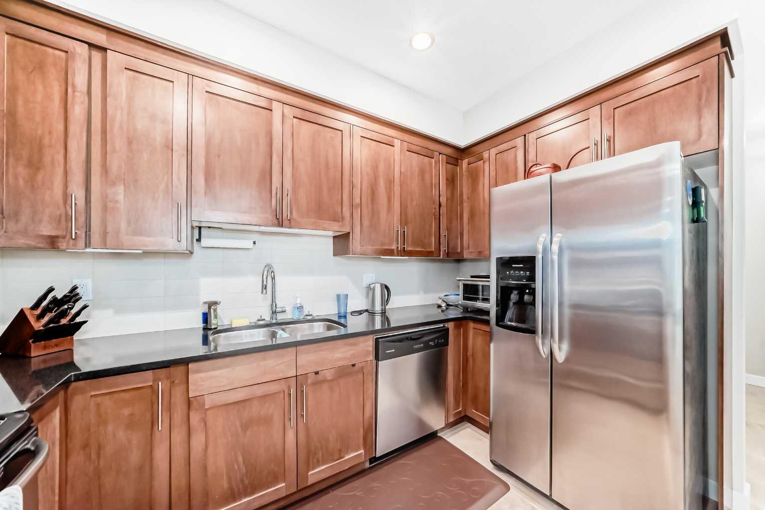 1005A Westmount Drive 102