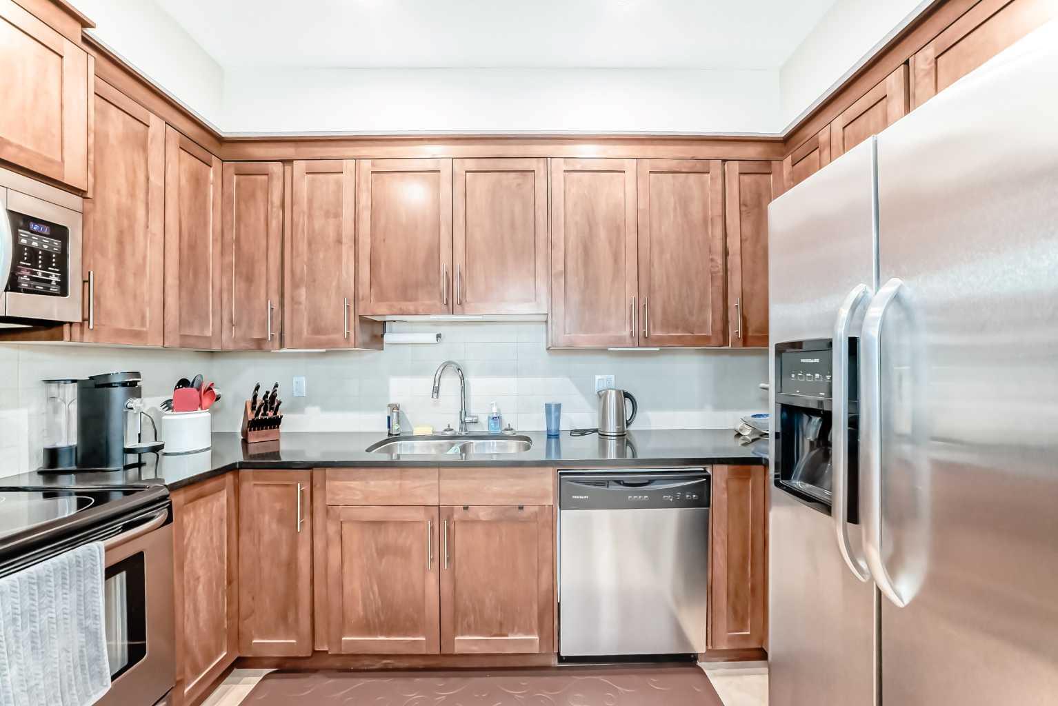 1005A Westmount Drive 102