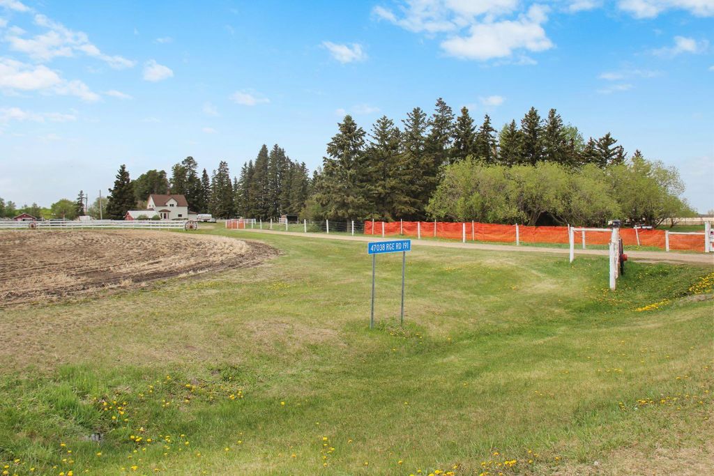 Photo of 47038 Range Road 191, Rural Camrose County, AB T0B 3P0 (MLS # A2316450)