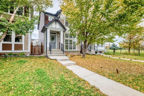 Photo of 1046 New Brighton Park SE, Calgary, AB T2Z 0Y1 (MLS # A2347992)