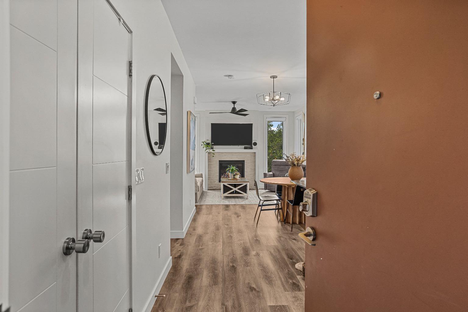 209 Stewart Creek Rise 204i