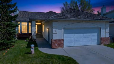 Photo of 251 Hampshire Place NW, Calgary, AB T3A 4Y7 (MLS # A2315215)