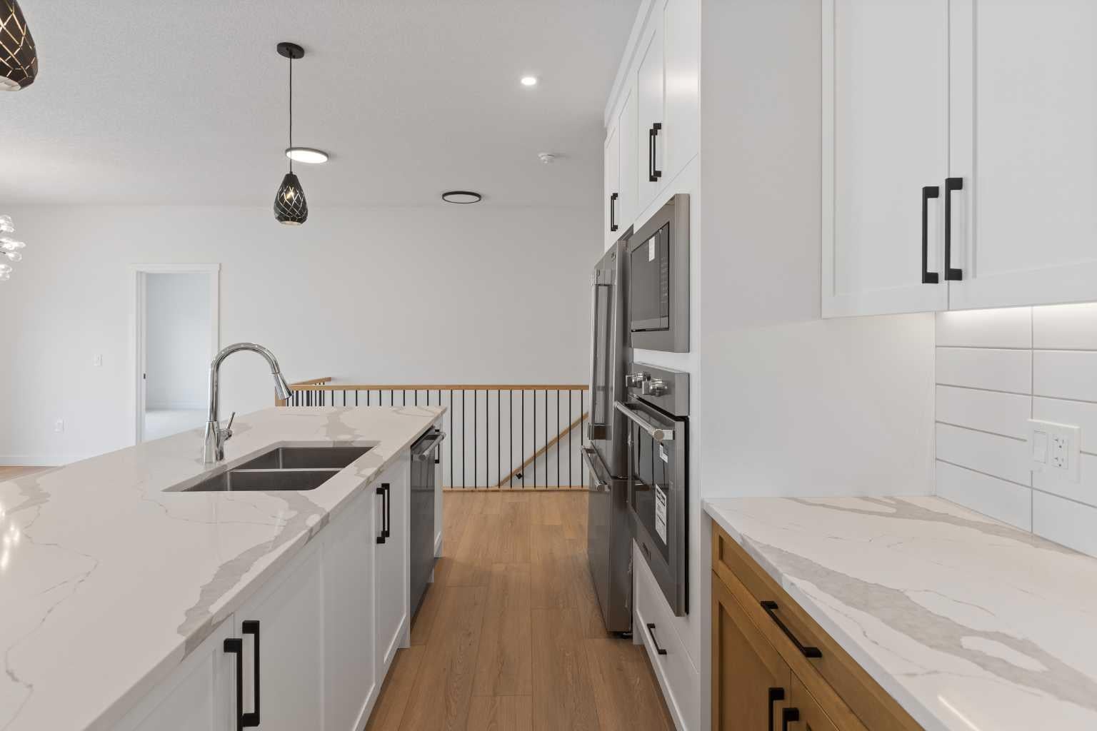 204 Monterey Bay SE