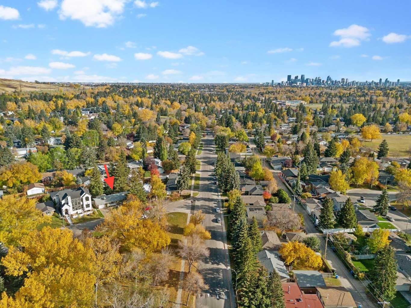 368 Capri Crescent NW