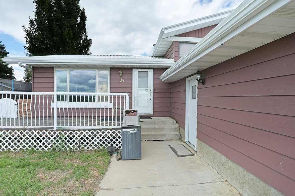 Photo of 24 Lake Stafford Drive E, Brooks, AB T1R 0P4 (MLS # A2317871)