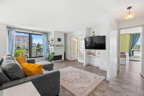Photo of 1334 14 Avenue SW #505, Calgary, AB T3C 0W2 (MLS # A2336517)