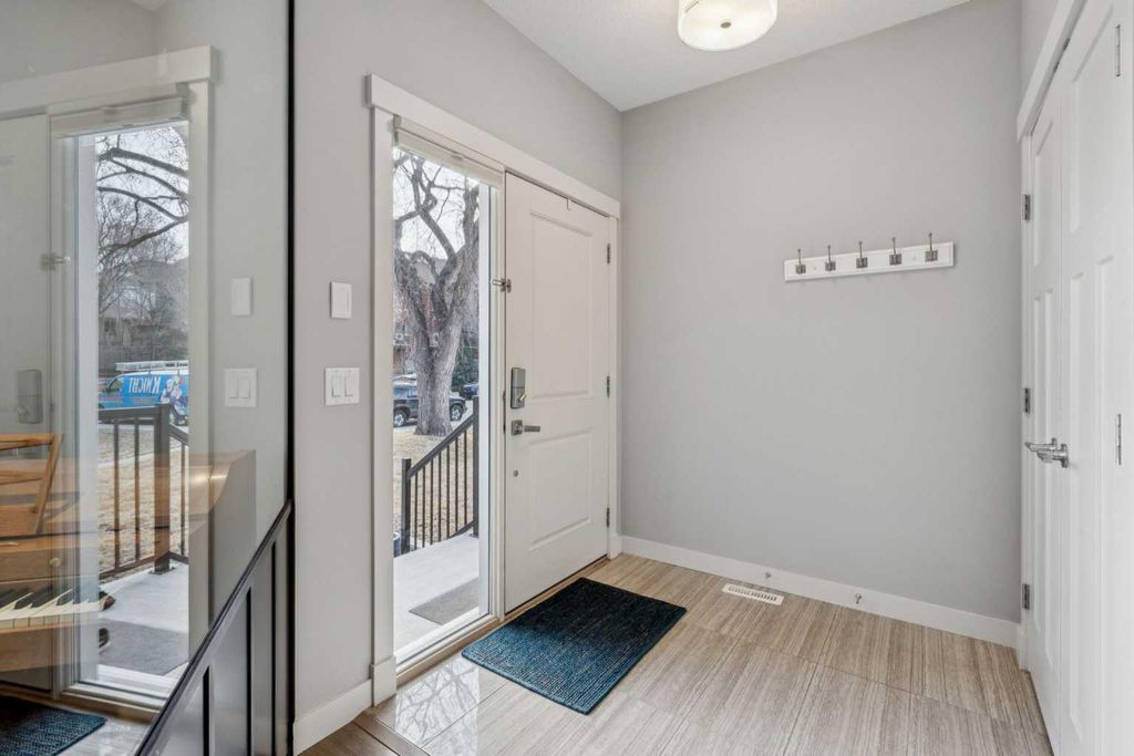 Photo of 127 34 Street NW, Calgary, AB T2N 2X6 (MLS # A2295522)