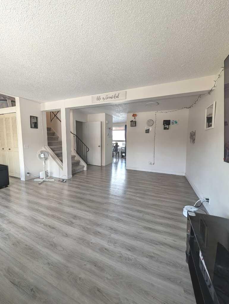 272 Abinger Crescent NE