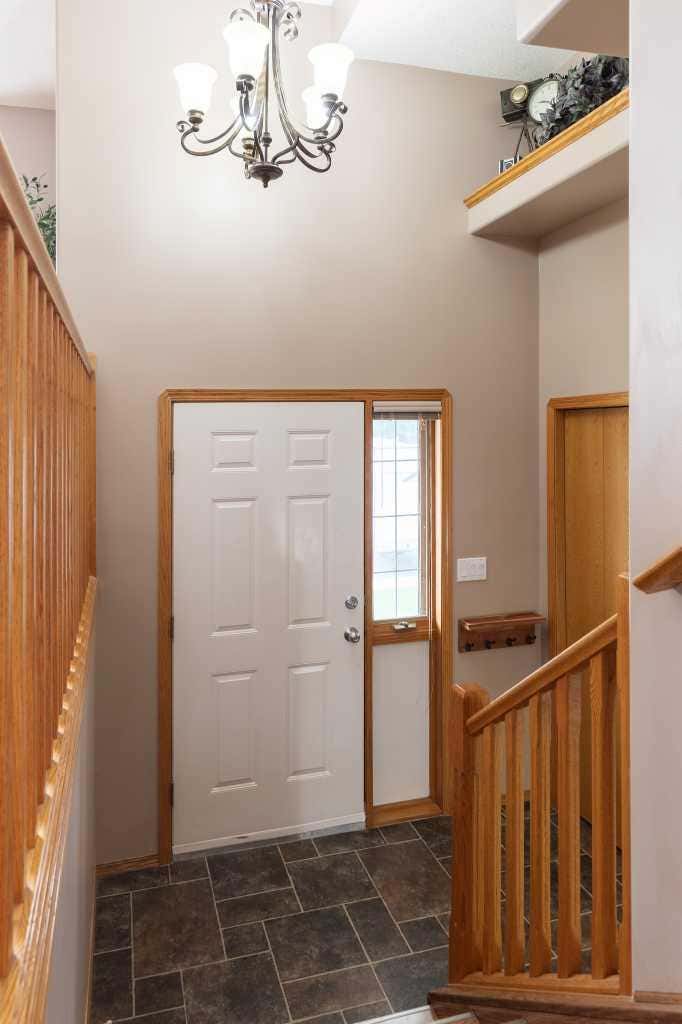 Photo of 2377 Hawthorne Avenue NE, Medicine Hat, AB T1C 1W6 (MLS # A2335809)