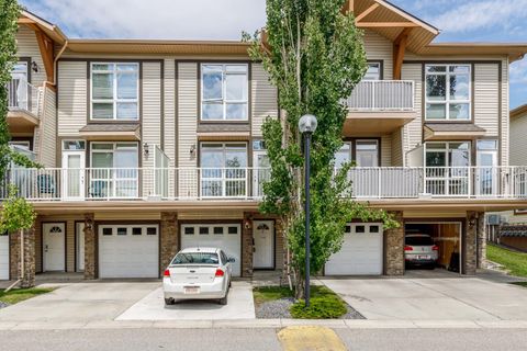 Photo of 156 Rockyledge View NW #7, Calgary, AB T3G 6B2 (MLS # A2268462)