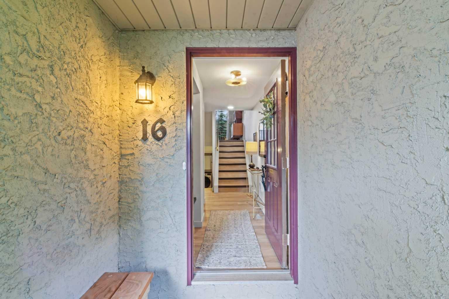 140 Point Drive NW 16