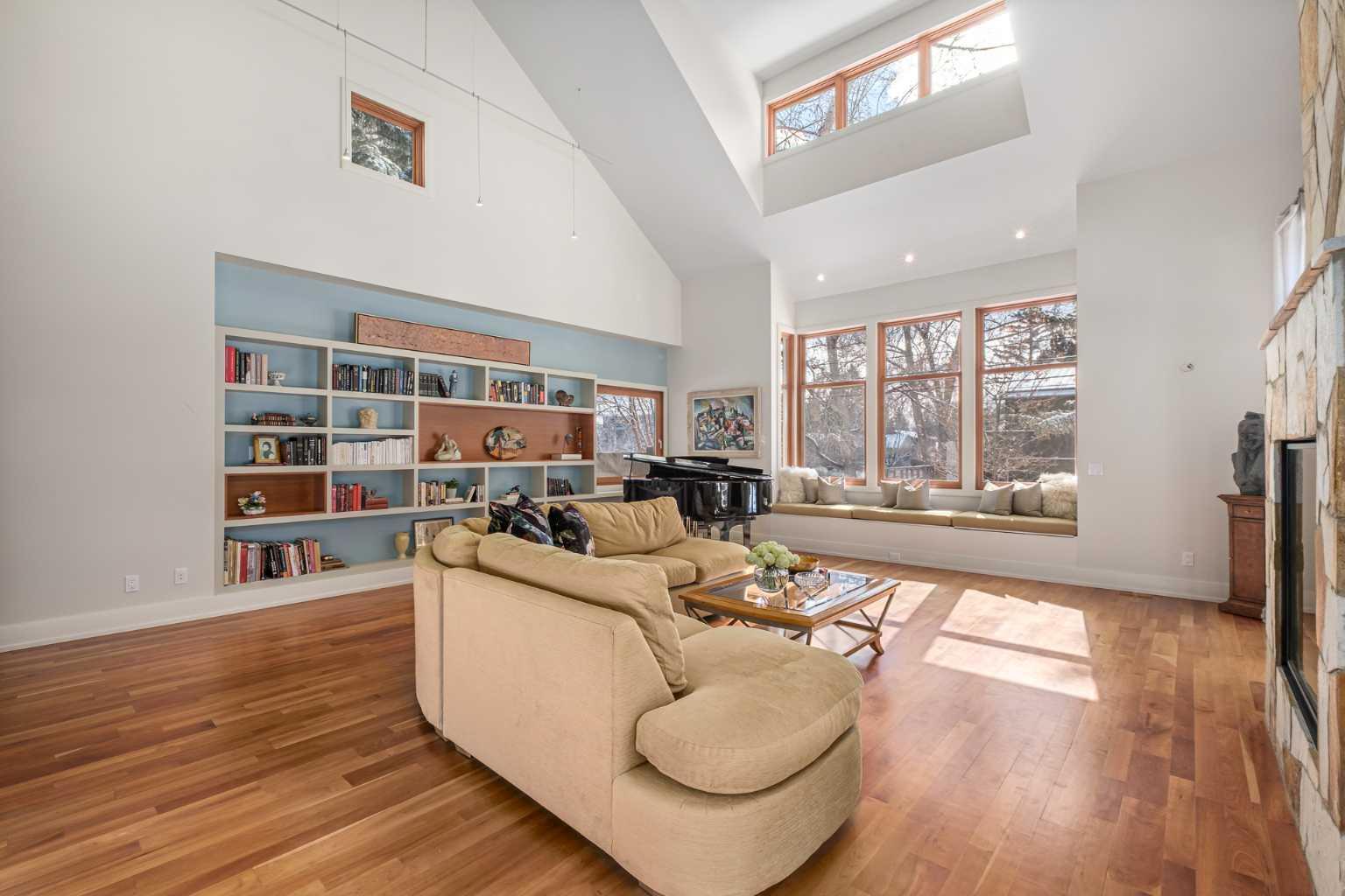 1403 Beverley Place SW