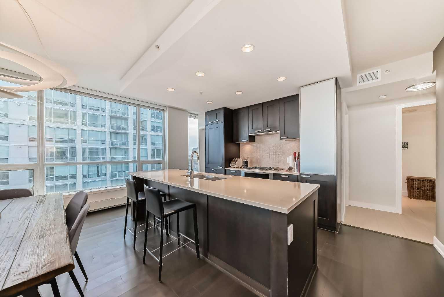 222 Riverfront Avenue SW 1723