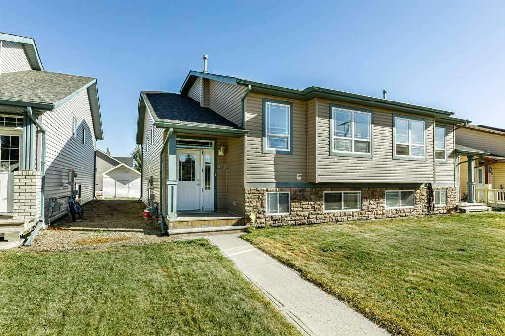 Photo of 7019 Deer Street, Lacombe, AB T4L 1Y9 (MLS # A2332273)
