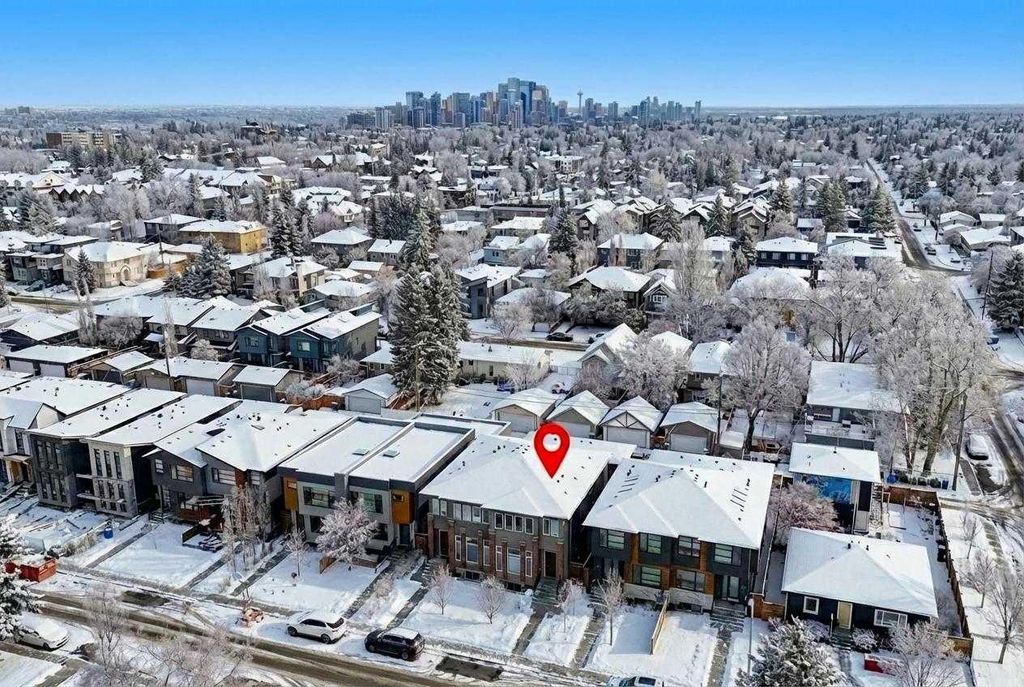 Photo of 2432 32 Street SW, Calgary, AB T3E 2R7 (MLS # A2288217)