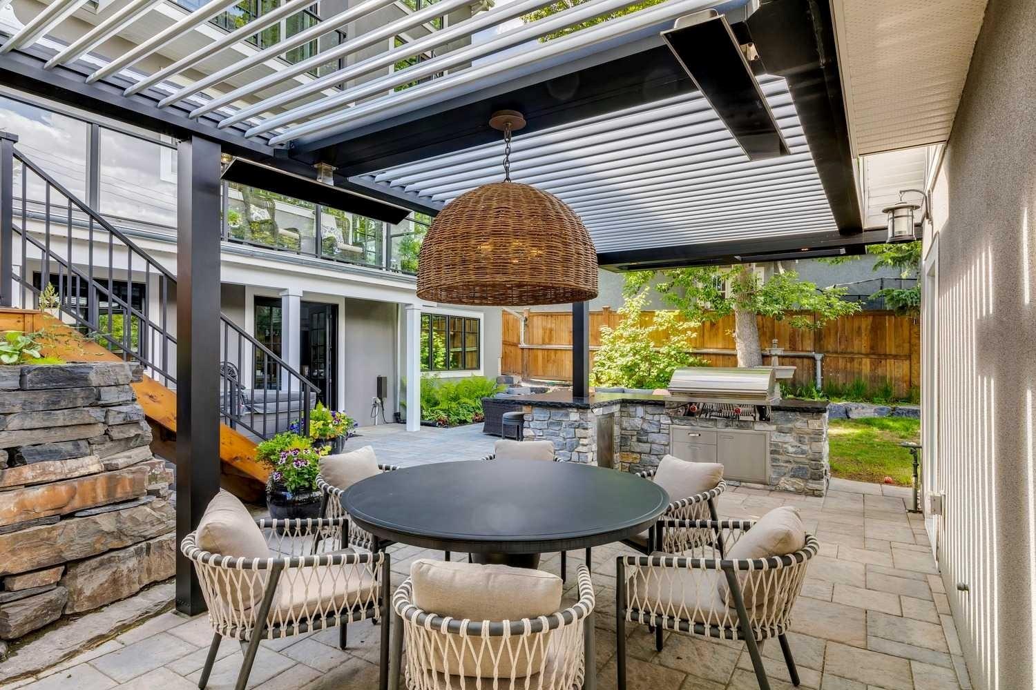 348 Superior Avenue SW