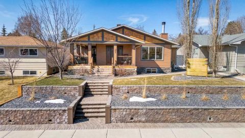 Photo of 31 Rosetree Road NW, Calgary, AB T2K 1M8 (MLS # A2301030)