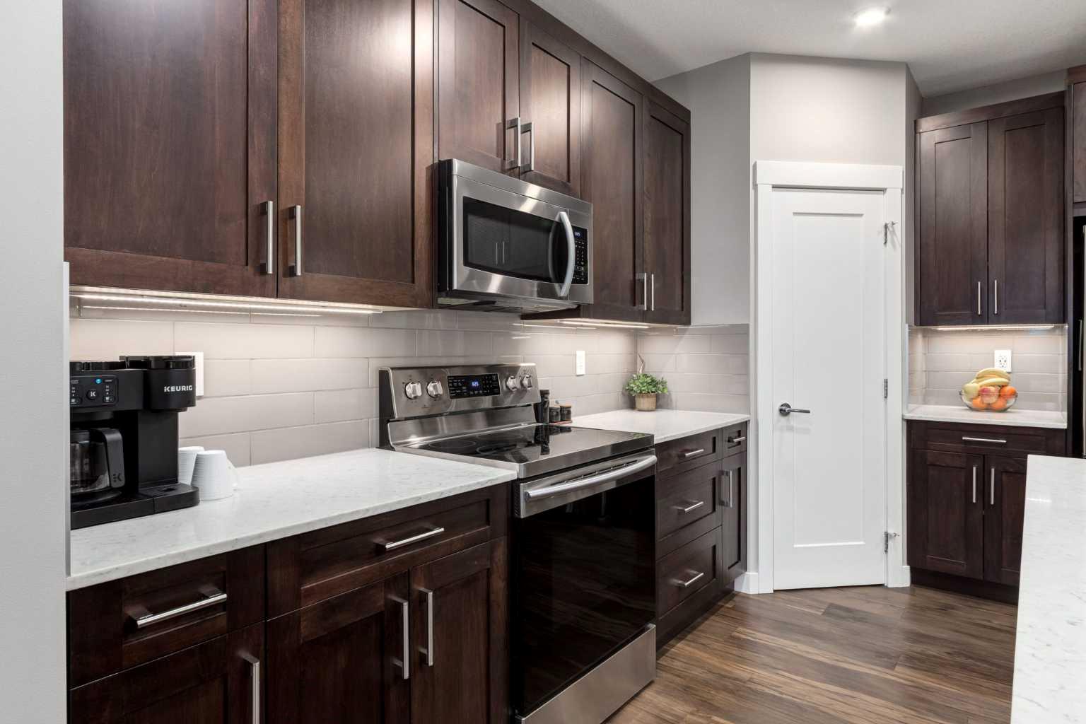 10 WALGROVE Walk SE 312