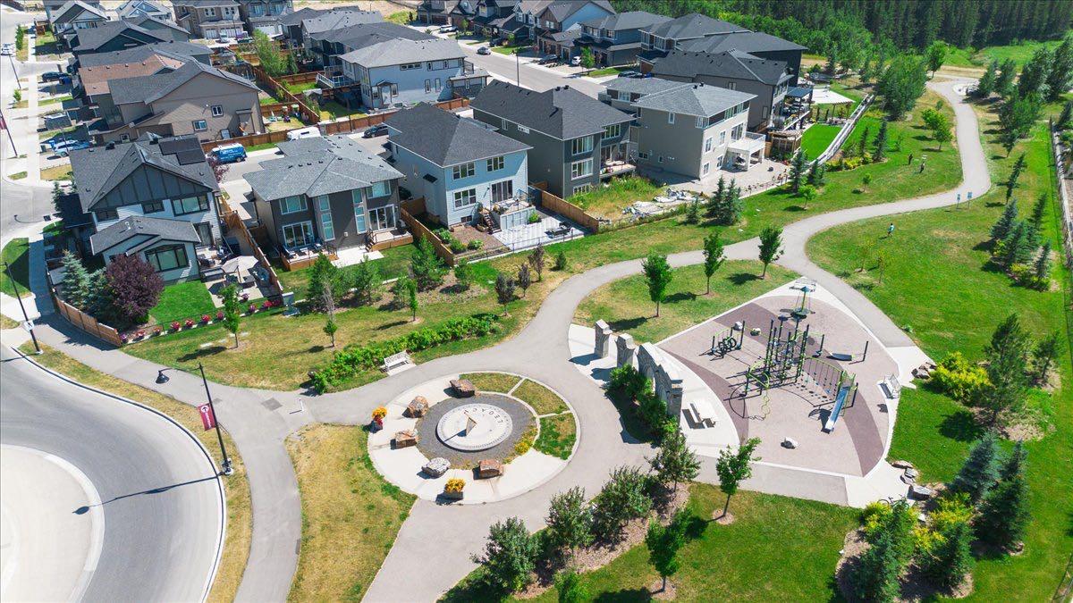 6 Legacy Woods Crescent SE