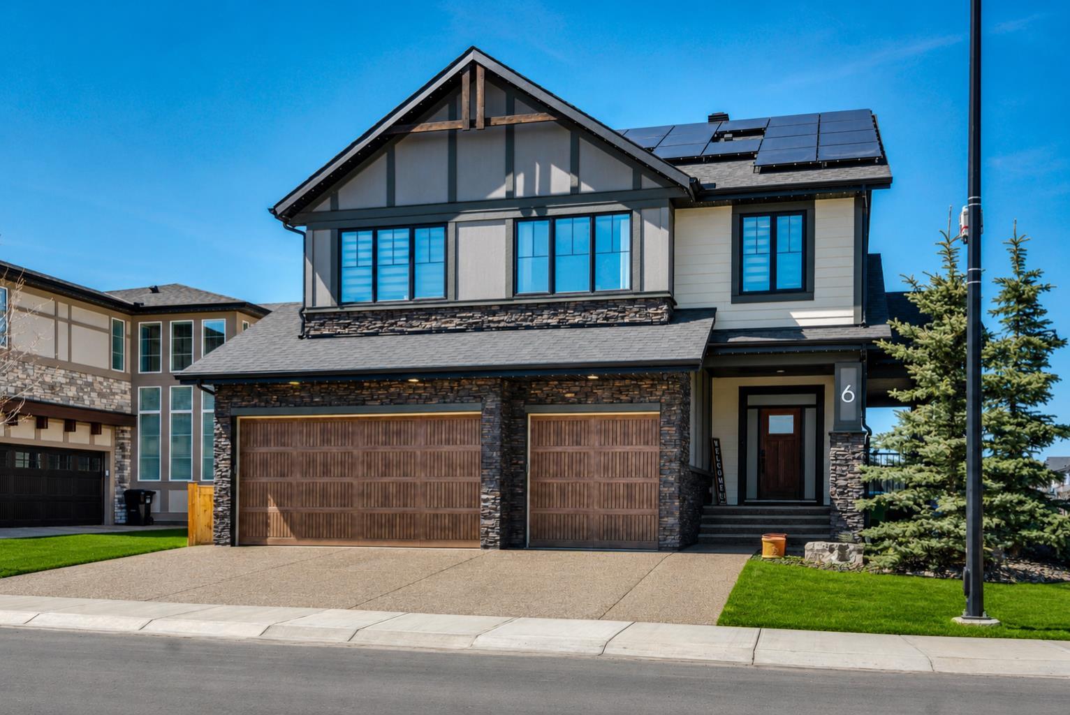6 Legacy Woods Crescent SE