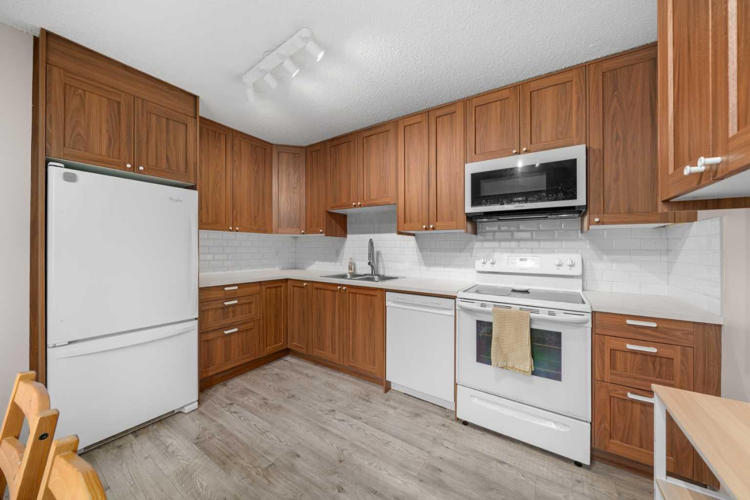 5103 35 Avenue SW 113