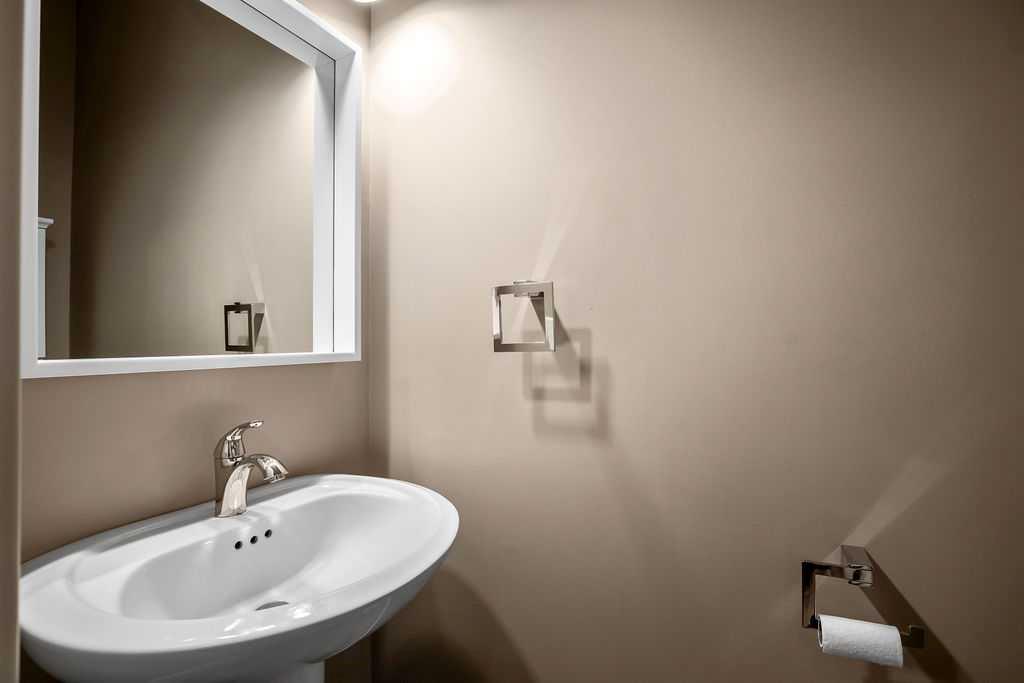 1918 High Park Circle NW