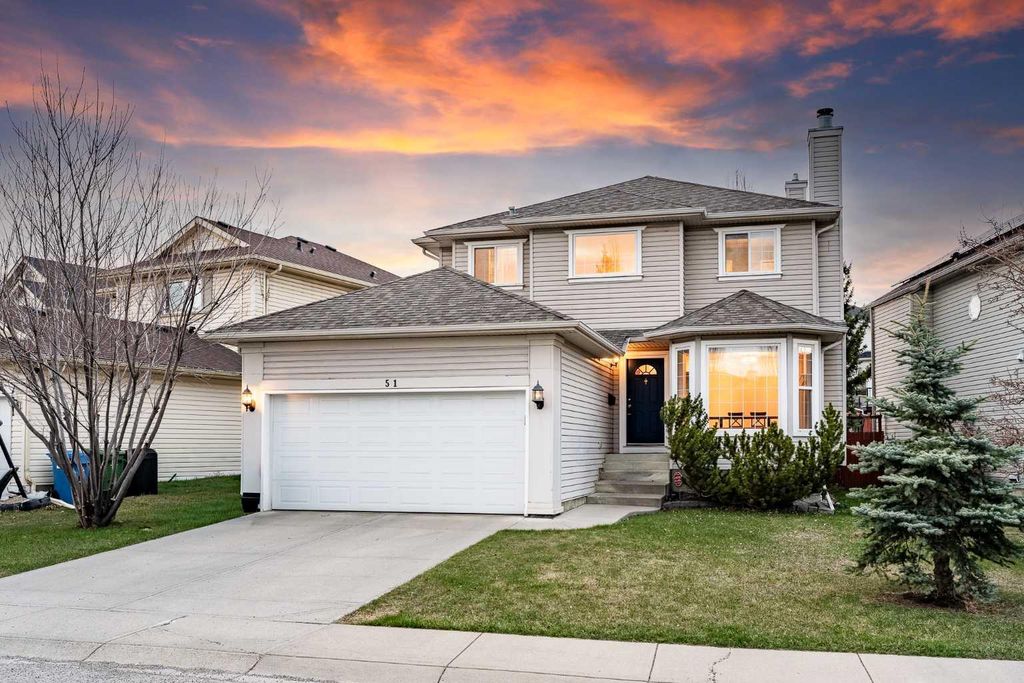 Photo of 51 Sierra Nevada Way SW, Calgary, AB T3H 3M6 (MLS # A2306414)