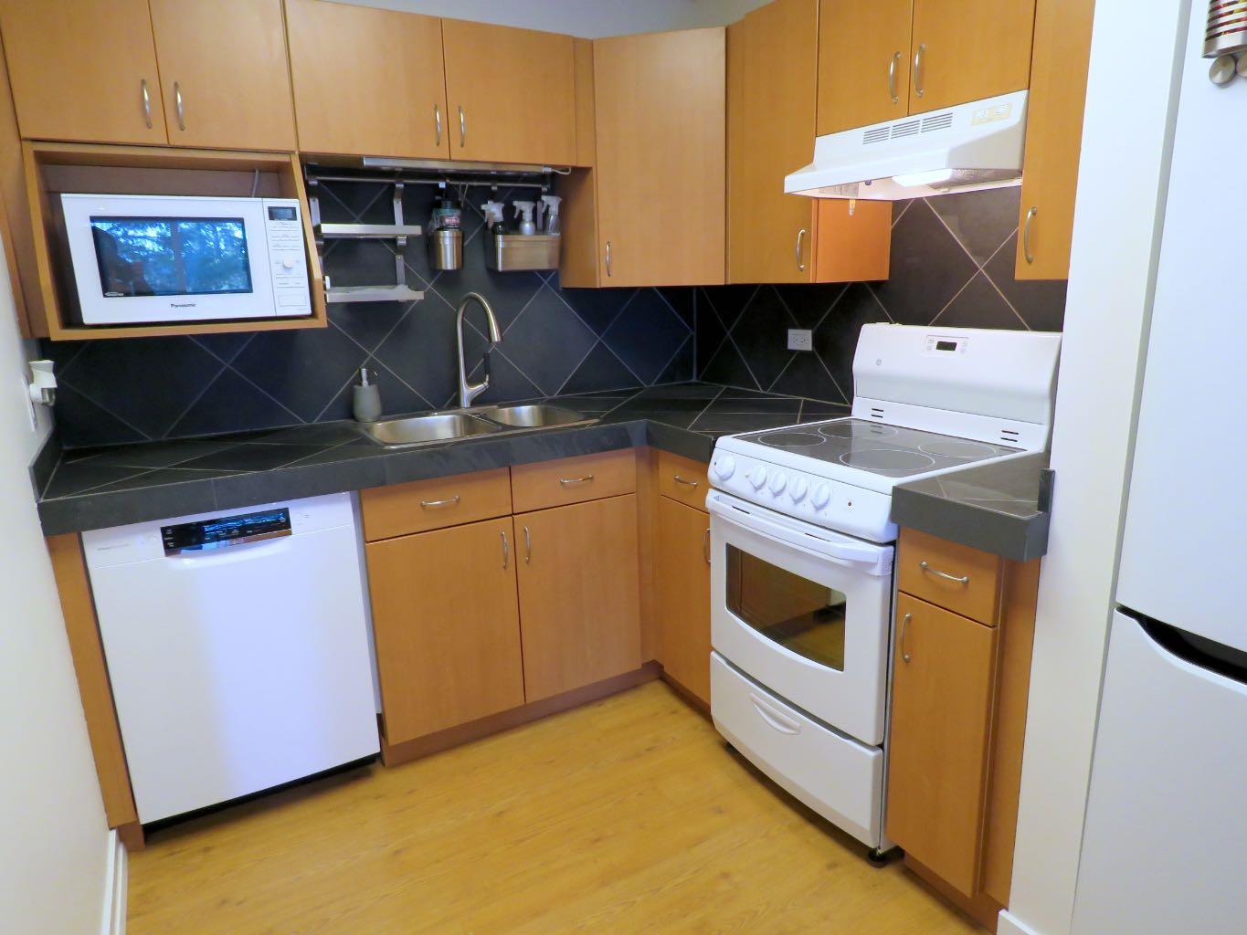 328 Cedar Crescent SW 204