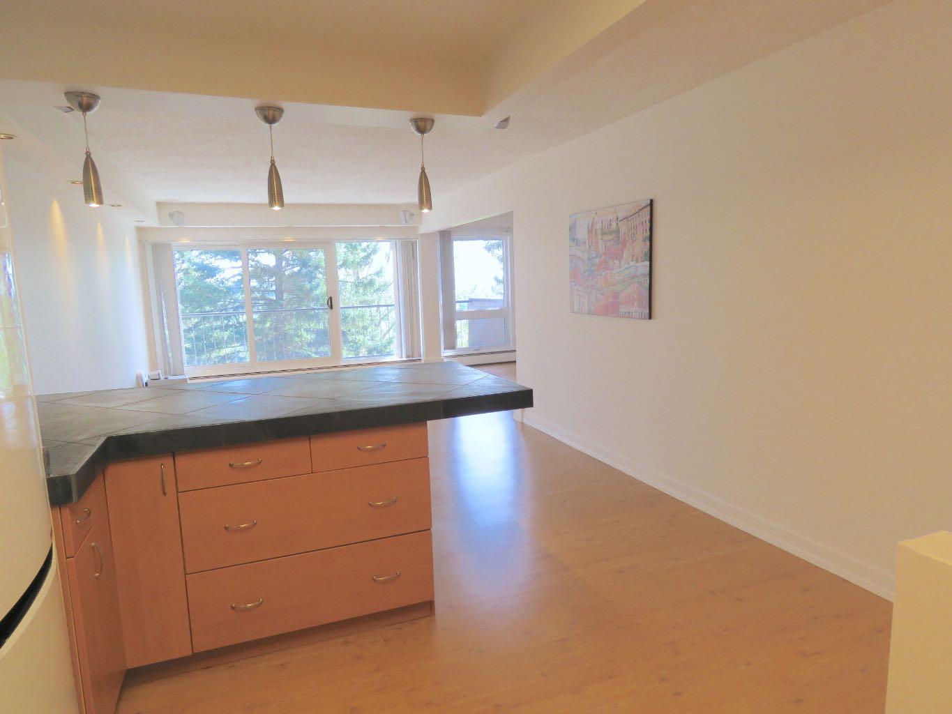 328 Cedar Crescent SW 204