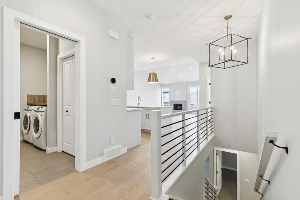 Photo of 644 Shawnee Terrace SW, Calgary, AB T2Y 0X5 (MLS # A2295957)