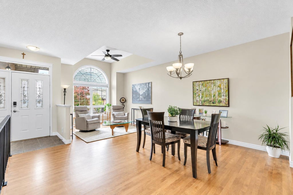 Photo of 265 Shannon Estates Terrace SW, Calgary, AB T2Y 4C5 (MLS # A2348679)