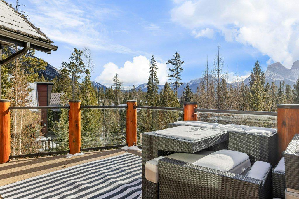 521 Silvertip Road