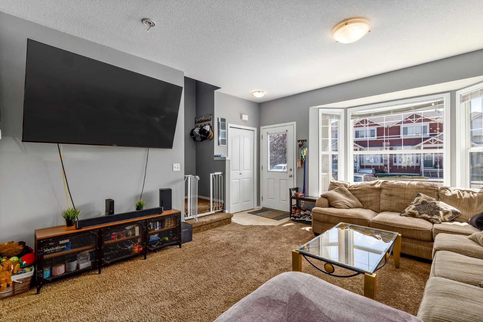 703 Luxstone Square SW 1303