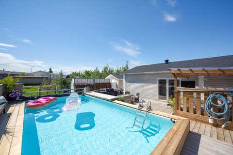 Photo of 240 Grandview Crescent, Fort McMurray, AB T9H 4X8 (MLS # A2329634)
