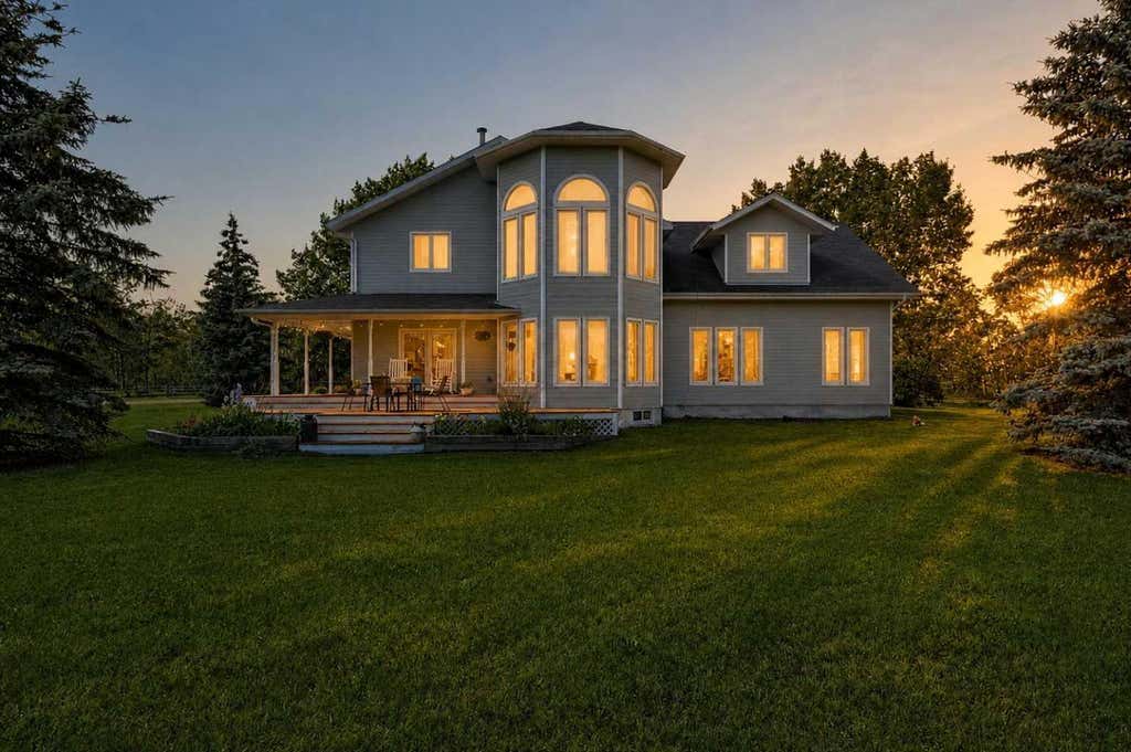 Photo of 40032 Range Road 220, Rural Lacombe County, AB T0B 3C0 (MLS # A2335262)