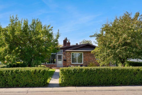 Photo of 707 Fortalice Crescent SE, Calgary, AB T2A 2C8 (MLS # A2347062)