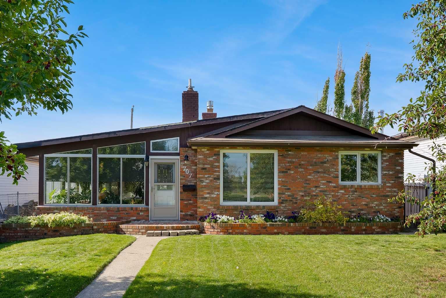 707 Fortalice Crescent SE