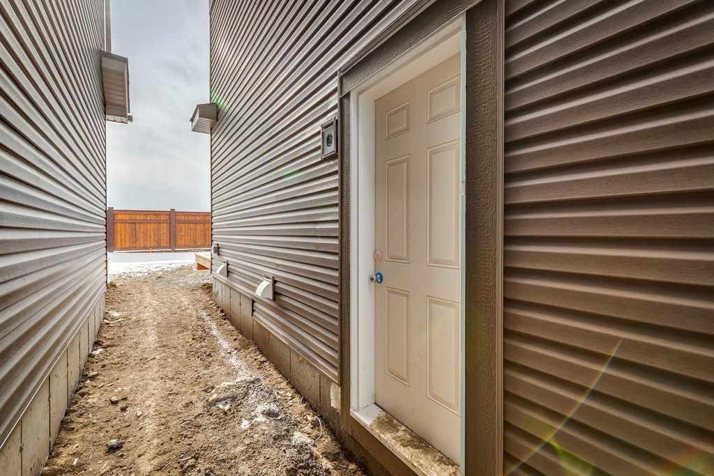 Photo of 133 Sora Gardens SE, Calgary, AB T3S 0V3 (MLS # A2287657)