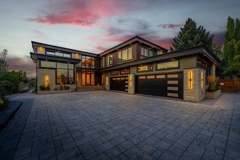 Photo of 1911 52 Street NW, Calgary, AB T3B 1C3 (MLS # A2320440)