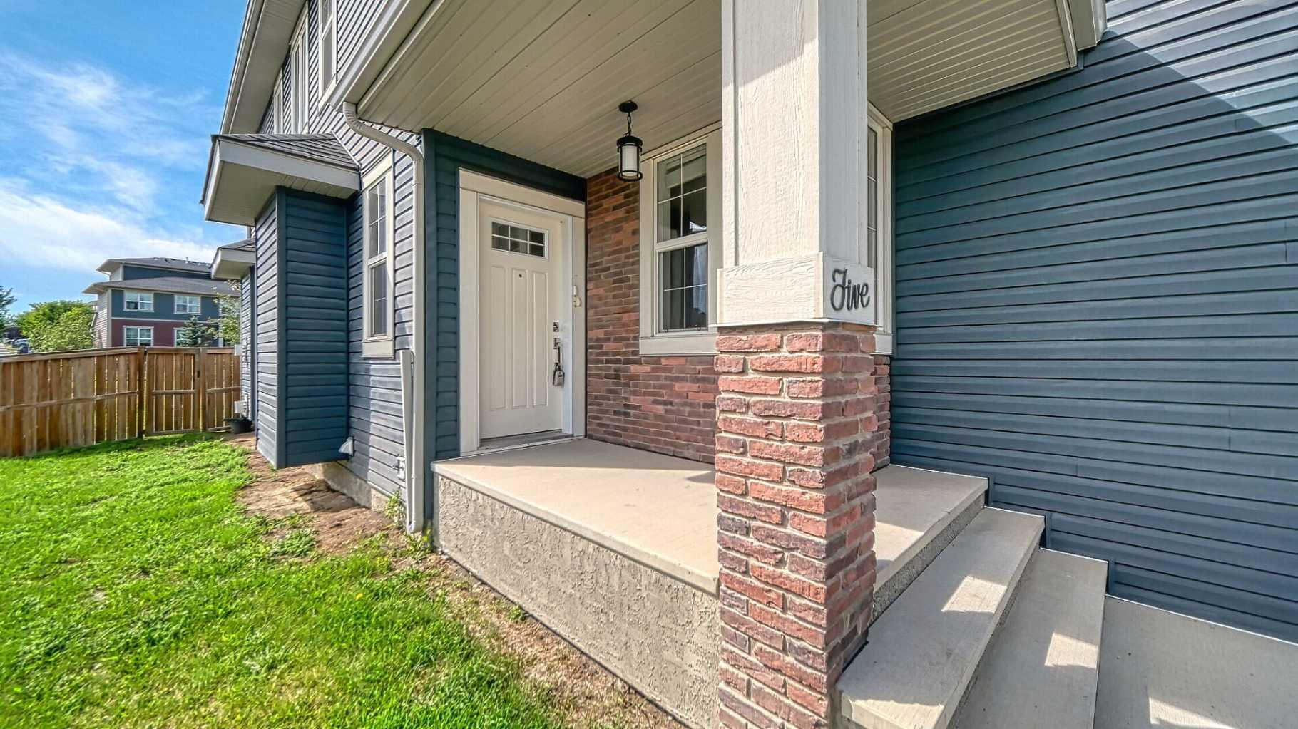 5 Nolanfield Point NW