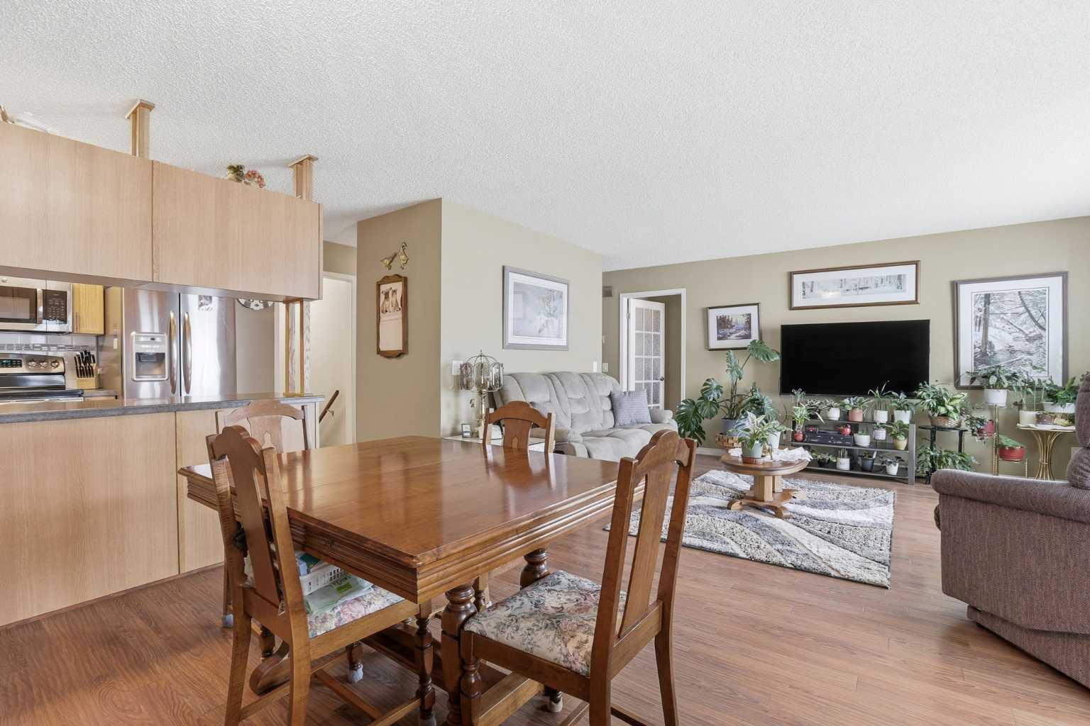 11 Macewan Park Heights NW