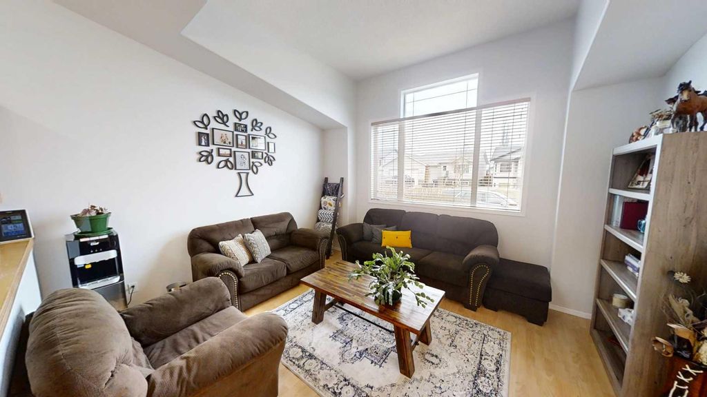 Photo of 624 51 Avenue, Coalhurst, AB T0L 0V0 (MLS # A2283033)