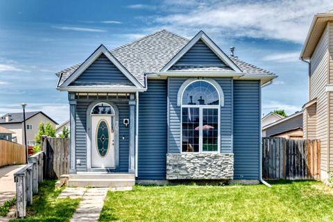 Photo of 70 Coville Square NE, Calgary, AB T3K 5E4 (MLS # A2321211)