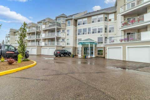 Photo of 6118 53 Avenue #211, Red Deer, AB T4N 6P7 (MLS # A2314916)