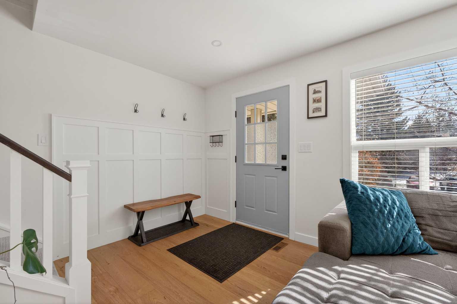 641 Queensland Place SE