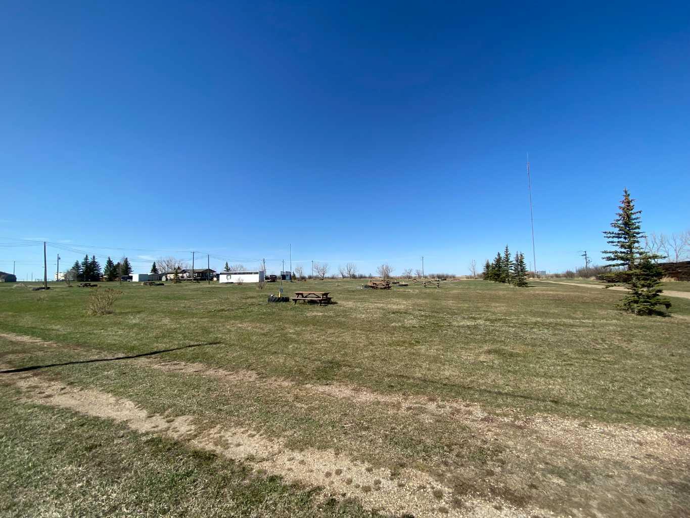 102 2 Avenue SW