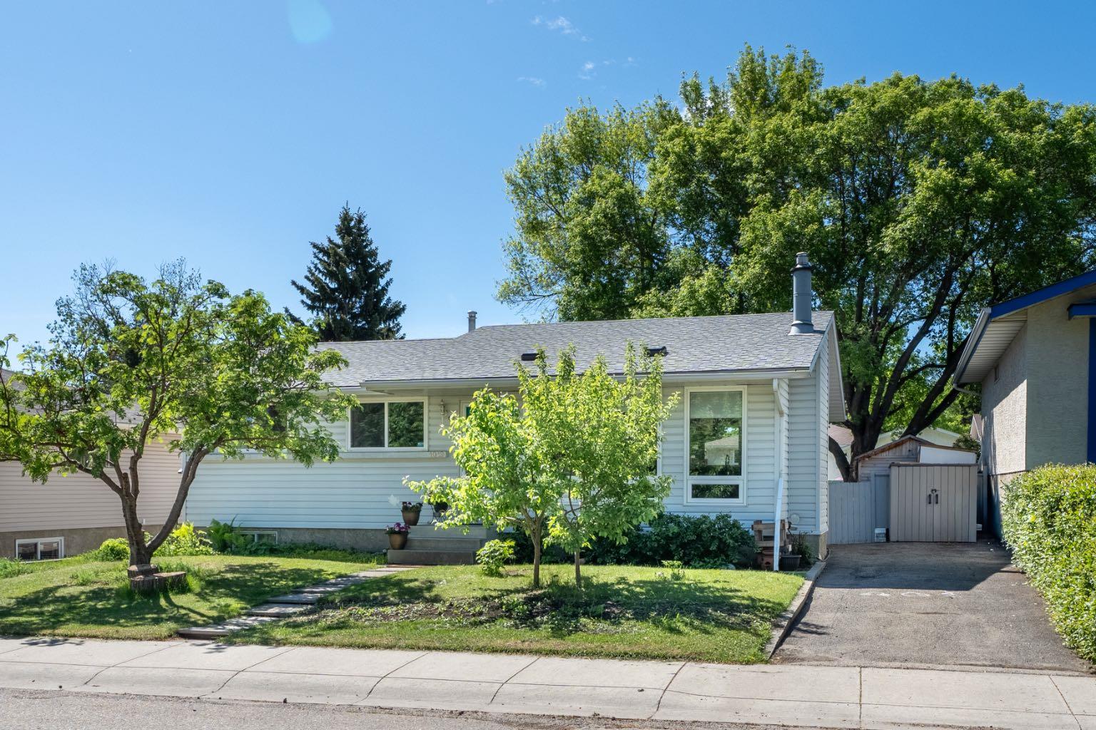 1019 Lysander Drive SE