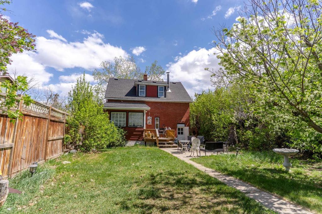 Photo of 1613 17A Street SE, Calgary, AB T2G 3W8 (MLS # A2315882)