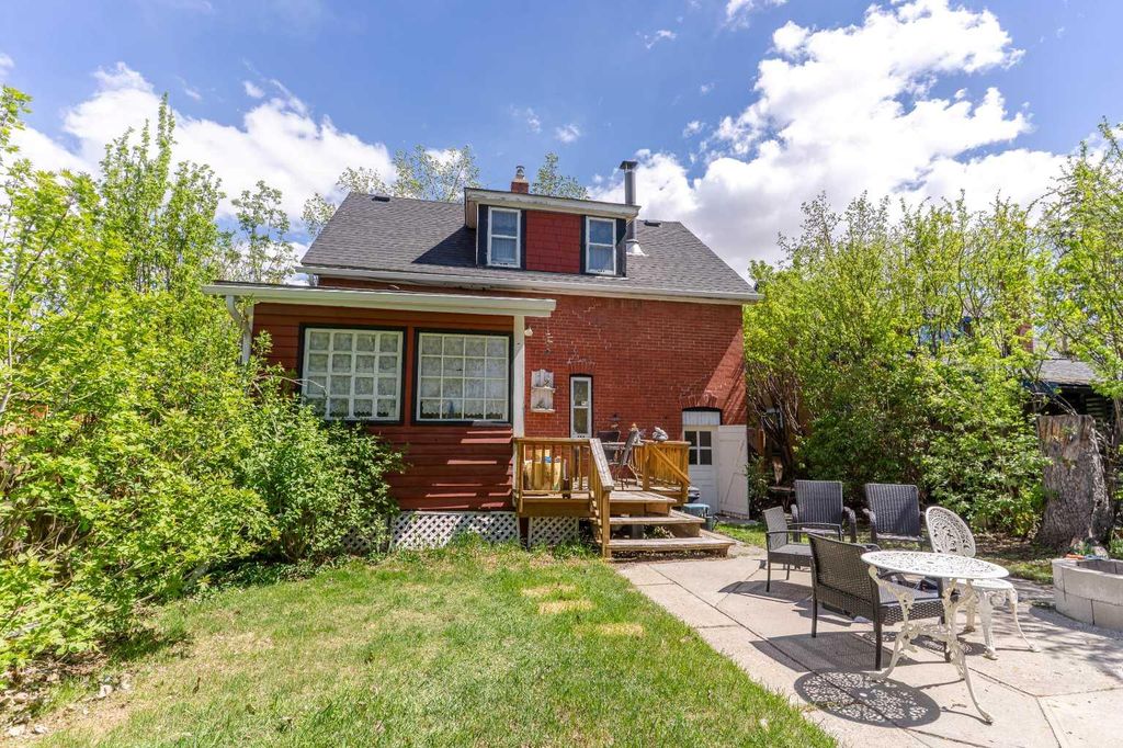 Photo of 1613 17A Street SE, Calgary, AB T2G 3W8 (MLS # A2315882)