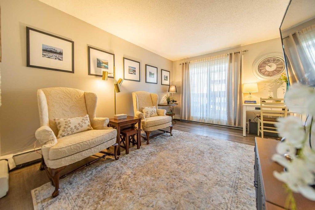 Photo of 11620 Elbow Drive SW #914, Calgary, AB T2W 3L6 (MLS # A2349676)